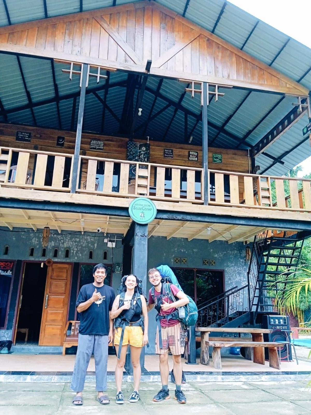 Apartamento Air Manis Secret Surfcamp Taluk Batung Exterior foto