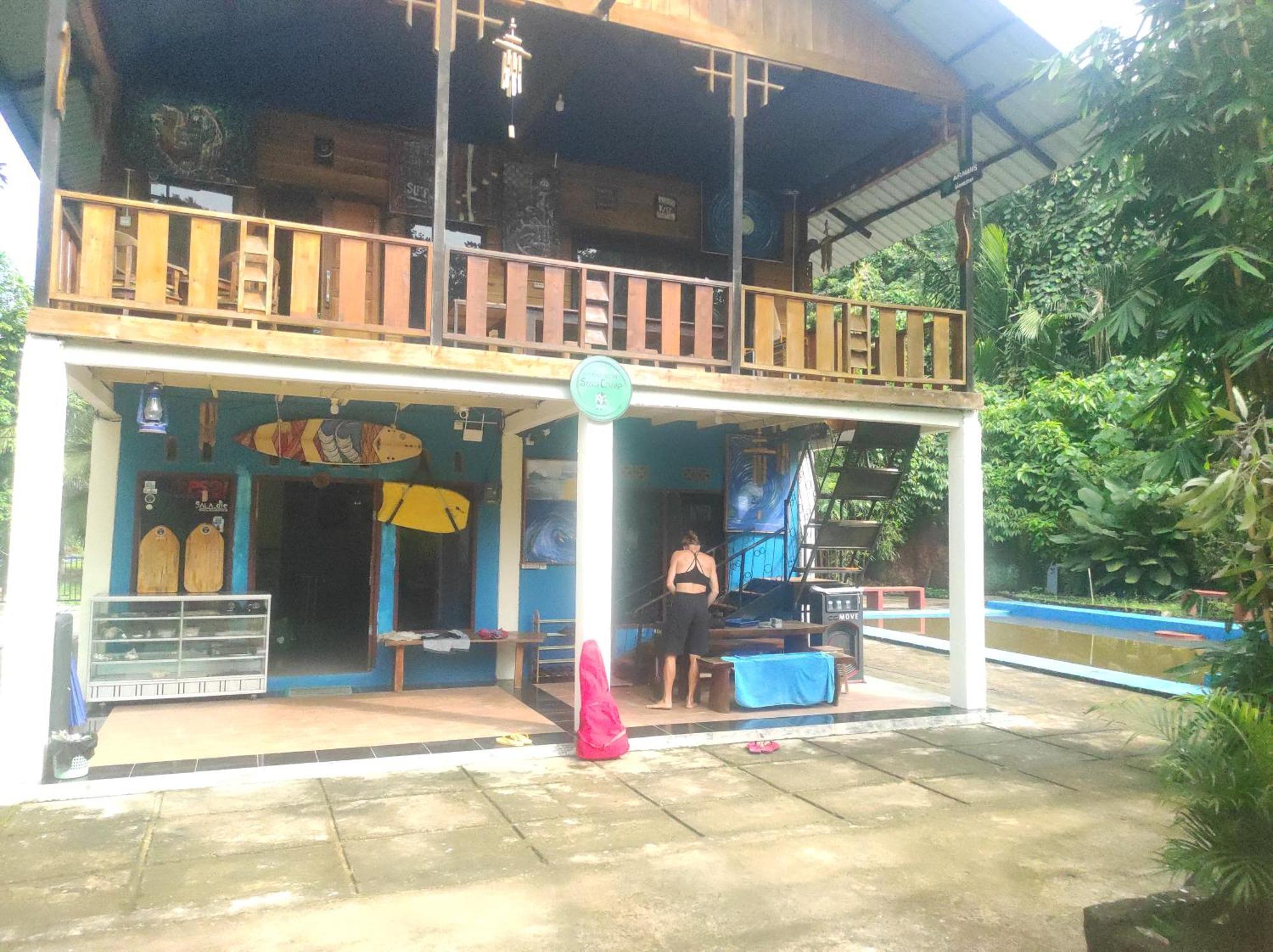 Apartamento Air Manis Secret Surfcamp Taluk Batung Exterior foto