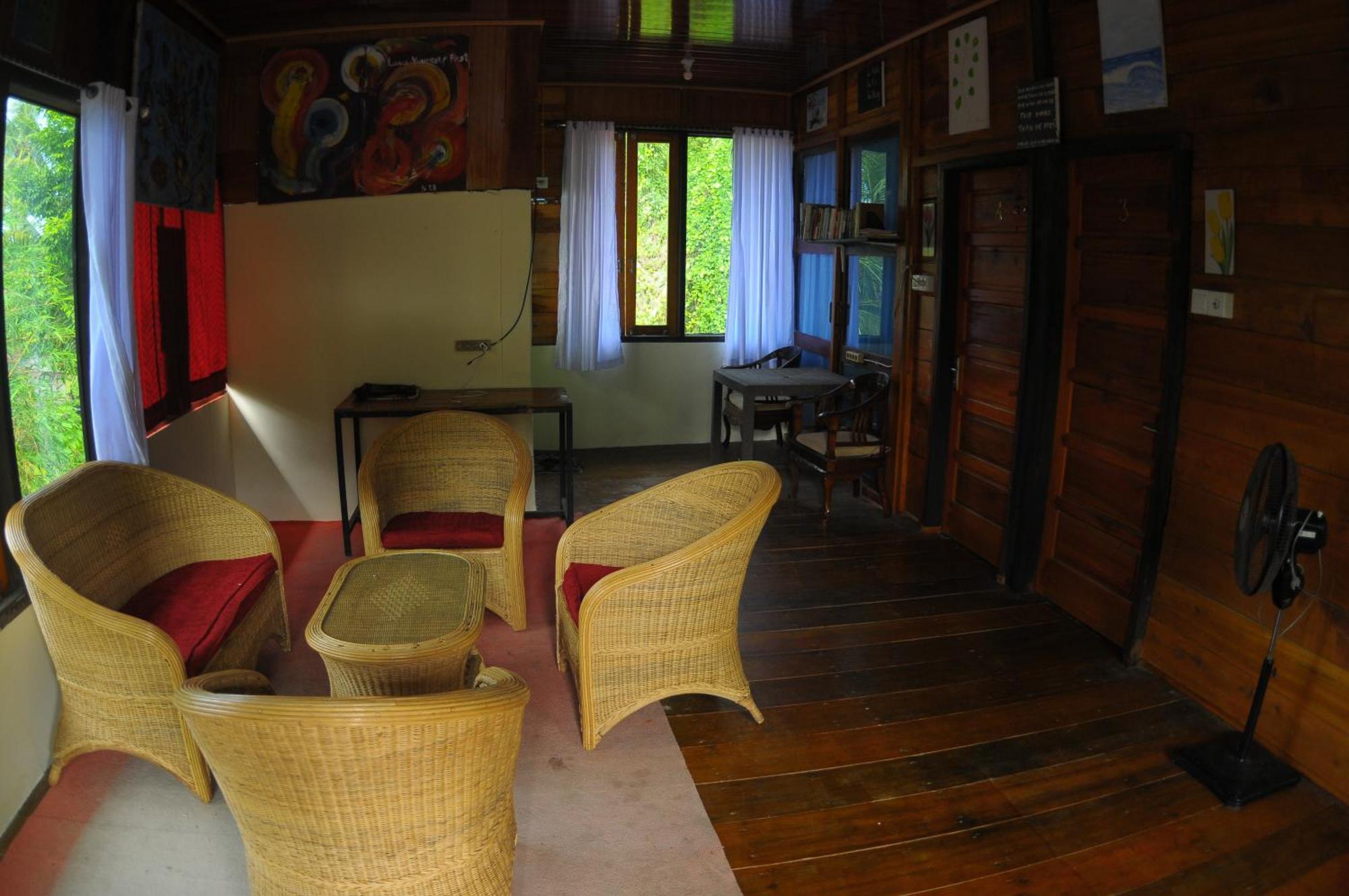 Apartamento Air Manis Secret Surfcamp Taluk Batung Exterior foto