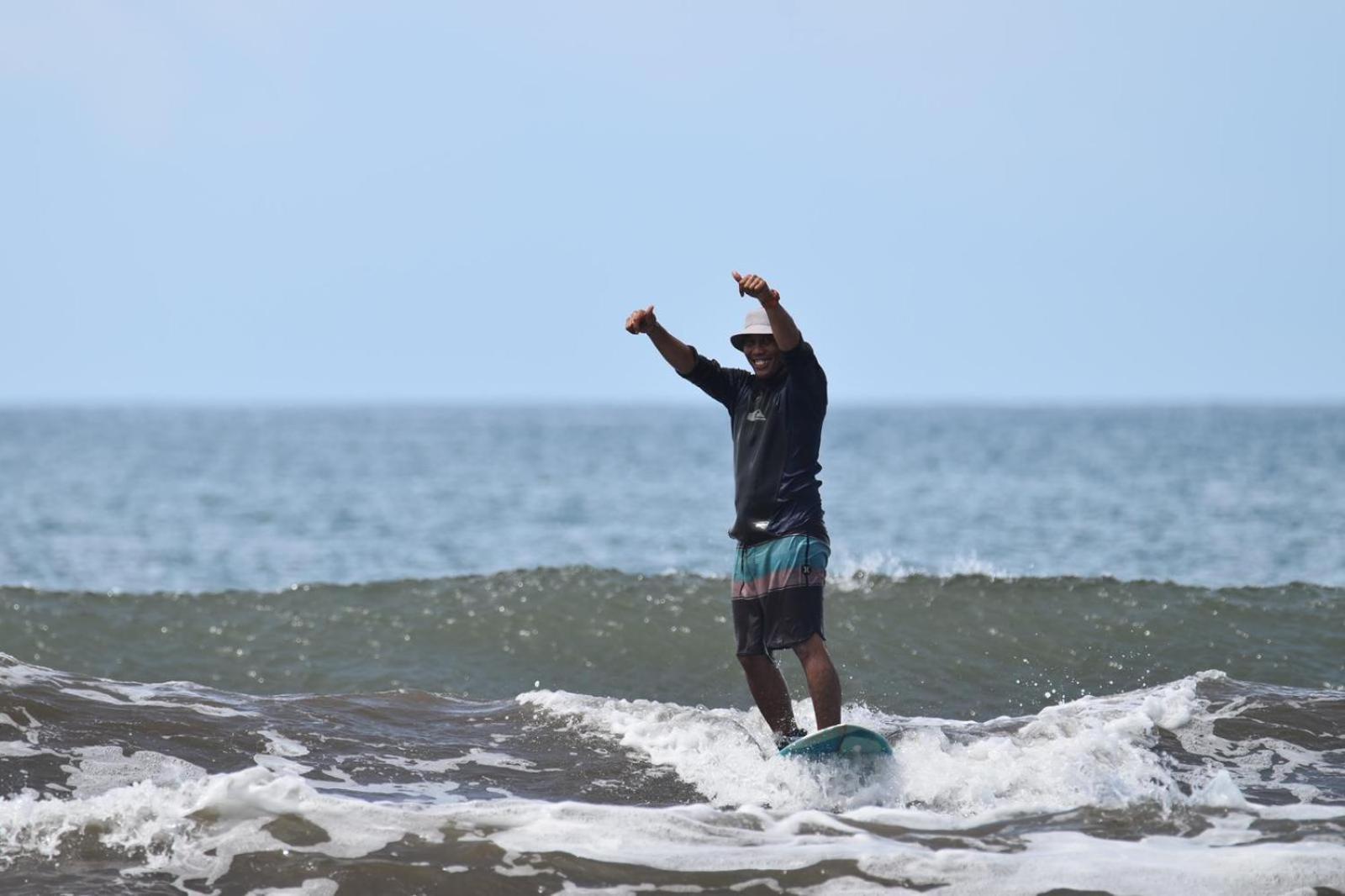 Apartamento Air Manis Secret Surfcamp Taluk Batung Exterior foto