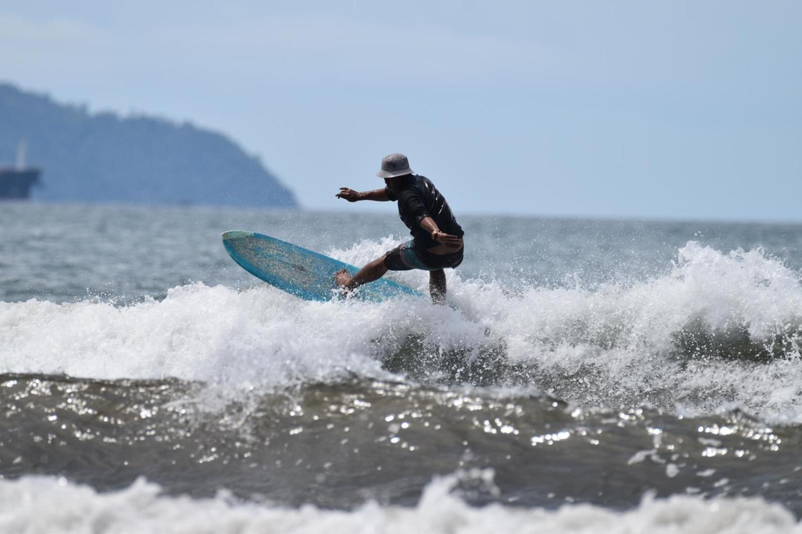 Apartamento Air Manis Secret Surfcamp Taluk Batung Exterior foto